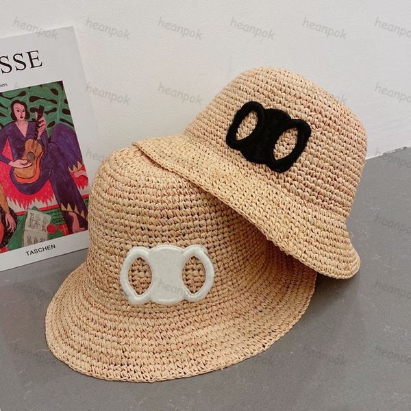 En iyi tasarımcı kova şapkası kadınlar geniş ağzına kadar hasır şapka casquette gökkuşağı patchwork renk çim örgülü kapaklar tatil plaj kapağı erkekler beanie yaz