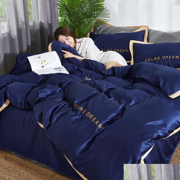 Комплекты постельного белья из четырех предметов: шелковое хлопковое постельное белье King Queen Size, мягкое одеяло с принтом, наволочка, пуховое одеяло, брендовые одеяла Fas227I Dhwkt