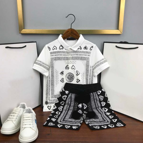 23SS Kinder Set Jungen T-Shirt Shorts Anzug Kinder Designerkleidung Reine Baumwolle Reversdruck Kurzarm T-Shirt Enge Shorts Anzüge Hochwertige Babykleidung