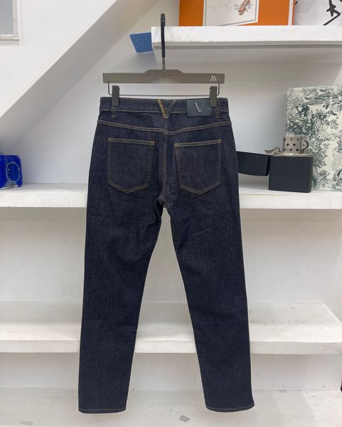 Jeans da uomo firmati 2023 ultima marca jean moda confortevole materiale elastico di alta qualità semplici jeans da uomo blu scuro 3XU2