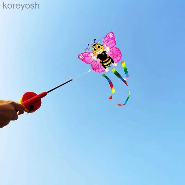 Acessórios de pipa 1pc dos desenhos animados voando pipa brinquedo para crianças brinquedos pipa voar pipas ao ar livre primavera verão outono brinquedo com alça linel231118