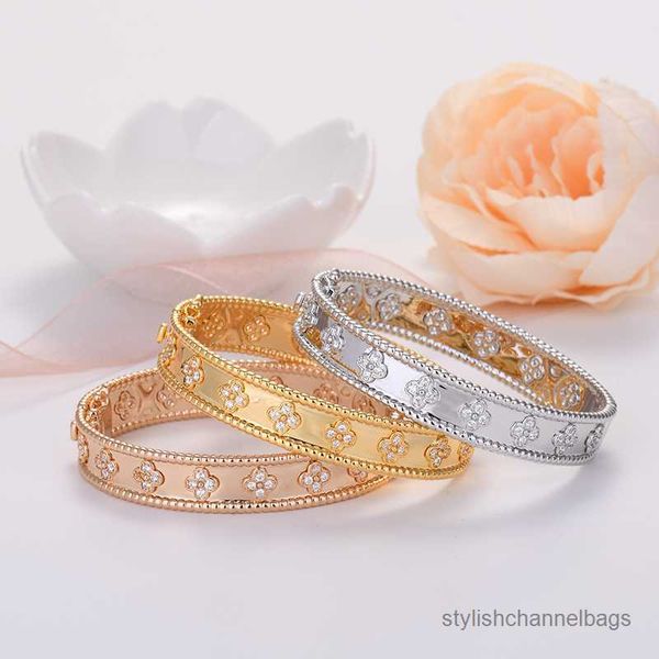 Bettelarmbänder Bettelarmbänder Unterschriftenarmband Kleeblattstern dreifarbiges Goldarmband für Frauen Mädchen Valentinstag Schmuck