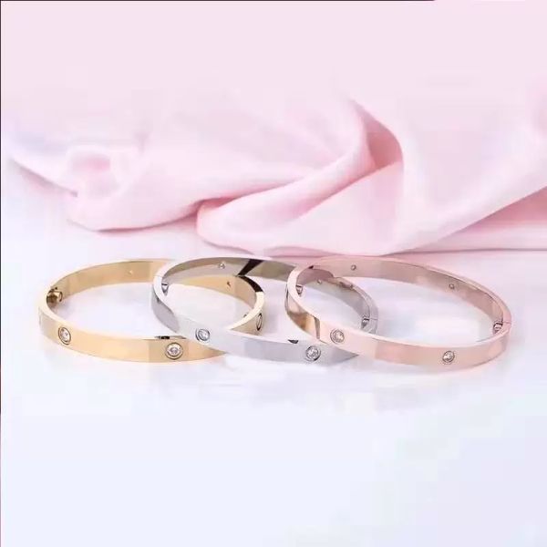 Love Bracelet Charm Bangle para homens Mulheres Cuff Bracelets criativos parafusos personalizados Pulseiras de ouro prateado Moda de jóias de aço inoxidável Designer de jóias personalizado