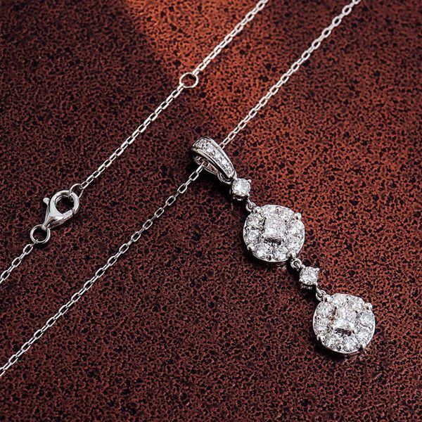 Prezzo all'ingrosso Diamante 14K Collana in oro massiccio Gioielleria raffinata VVS DEF Colore Moissanite Collane taglio brillante rotondo per le donne