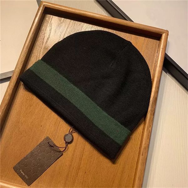 Tasarımcı Şapka Moda Erkekler Tasarımcılar Bonnet Kış Beanie Örme Yün Şapkası Plus Velvet Kapak Kafesleri Kalın Maske Saçak Beanies Şapkalar SS0000