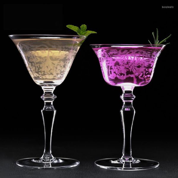 Copos de vinho japonês cálice de cristal japonês martini cota de vidro sem chumbo europeu luxo soprado à mão Blorda de flor assada mistura