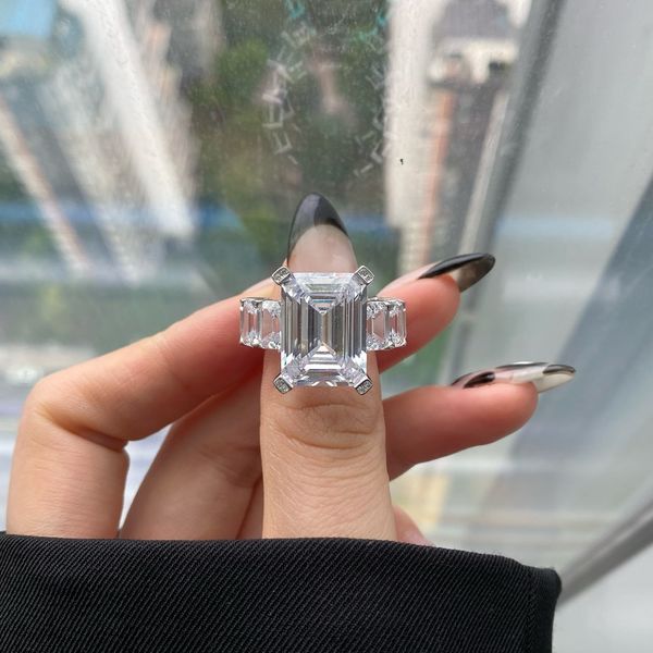 Emerald Cut Lab Diamond Ring% 100 Gerçek 925 STERLING Silver Party Aly Band Rings Kadınlar için Gelin Nişan Vaat Mücevherat