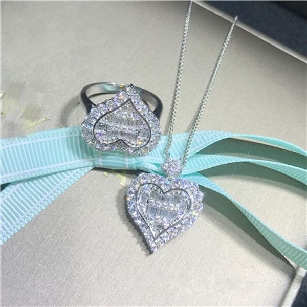 Set di gioielli per amanti del cuore Catene in argento sterling 925 Orecchini per matrimoni per feste Anelli Collana per donne Gioielli di fidanzamento con promessa di nozze