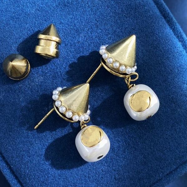 Designer Ohrstecker für Frauen 2023 neue Vintage Messing Perle Anhänger Ohrringe Charme Metall Perle Gold Aussage Schmuck Punk Zubehör Stud
