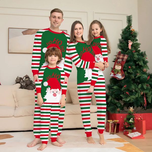 Família combinando roupas pijamas de natal verde dos desenhos animados natal impressão pijamas férias roupas do bebê casa pai criança conjuntos 231118