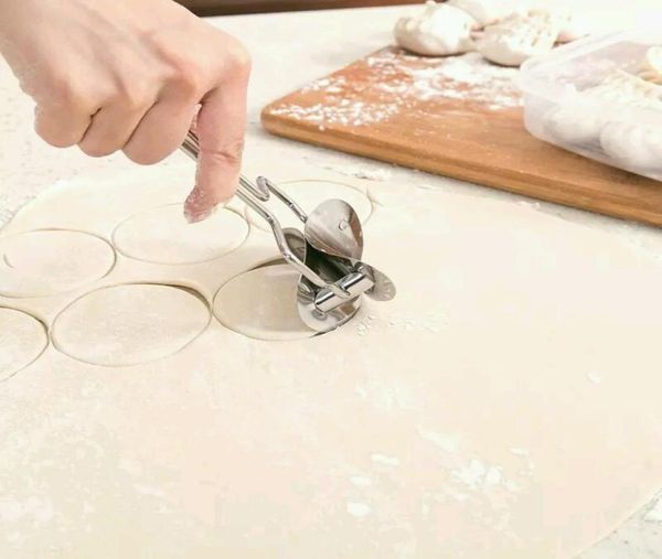 Aço inoxidável imprensa de massa bolinho fabricante molde torta ravioli cozinhar ferramentas pastelaria círculo bolinho wraper cortador que faz a máquina ty14820368