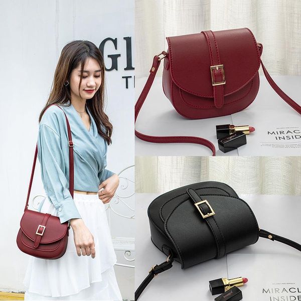 Bolsas noturnas de grande capacidade sela de bolsa feminina Trendência de moda simples Um ombro de corpo de corpo pequeno bolsa de telefone celular pequena