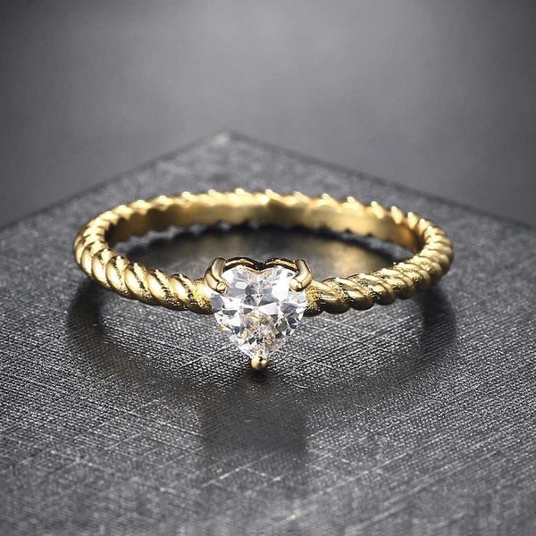 Bant Rings Minimalist Kalp Twist Halkalar Kadınlar için Altın Renk İnce Tasarımcı Nişan Sözü Yüzük Sevgililer Günü Hediye Modaya Mücevher R773
