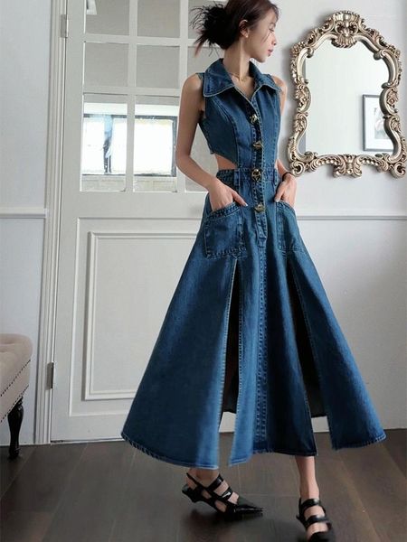 Sıradan Elbiseler Seksi Hollow Out Mavi Denim Elbise Bodycon Zarif Yakası Kolsuz Moda Düğmeleri İnce Yüksek Yatak Parti Kadınlar için
