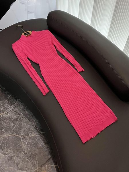 Herbst Schwarz / Pink Einfarbiges Strickkleid Langarm Stehkragen Knöpfe Midi Freizeitkleider O3O071432