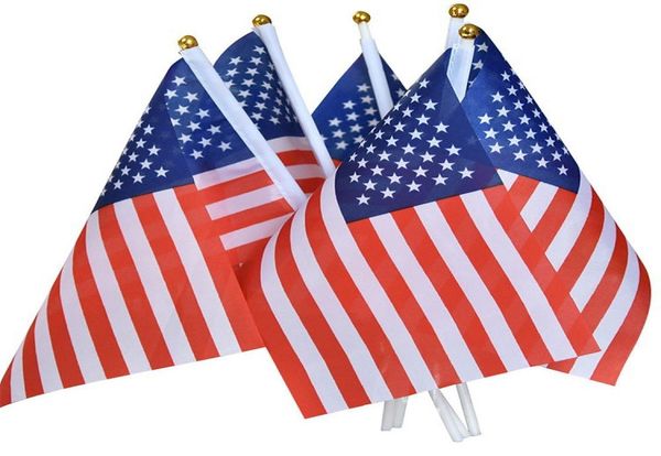 100pcs / set 2114cm bandeira americana mão onda bandeiras banner com plástico EUA bandeira celebração desfile fornecimento Decoration1403799