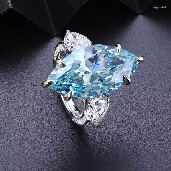 Anelli a grappolo Stile di lusso 12 Anello con diamante blu Anello in oro massiccio 9 carati Dichiarazione Marchesa Gioielli con fascino Regalo di Natale per i suoi Anelli