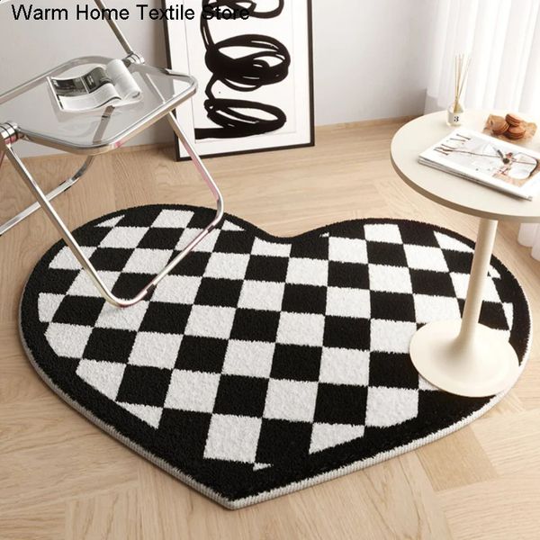 Tappeto Ins Nero Bianco Scacchiera Love Heart Irregolare Morbido Decorazione della casa Camera da letto Tappetino in peluche Ampia area Tappeto soffice antiscivolo 231118