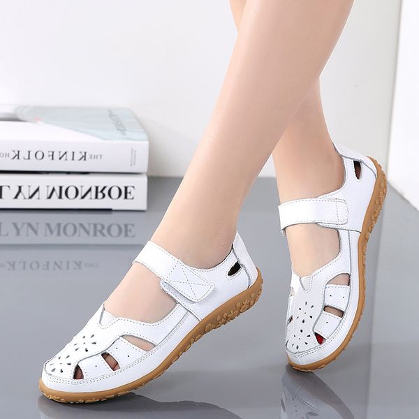 Frauen ausgeschnittene flache Sandalen Frau Loafer einfarbig weiche Sohle Hakenschlaufe Wanderschuhe Freizeitschuhe rutschfeste geschlossene Zehenschuhe