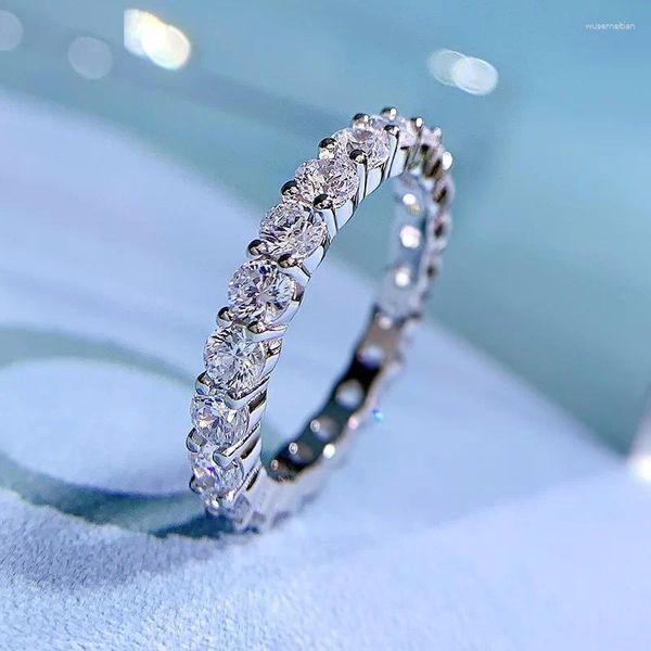 Кольца кластера Весна Qiaoer Стерлинговое серебро 925 пробы 3 мм Высокоуглеродистые бриллианты Драгоценный камень Обручальное кольцо Романтическое кольцо для пары Ювелирные изделия Подарки