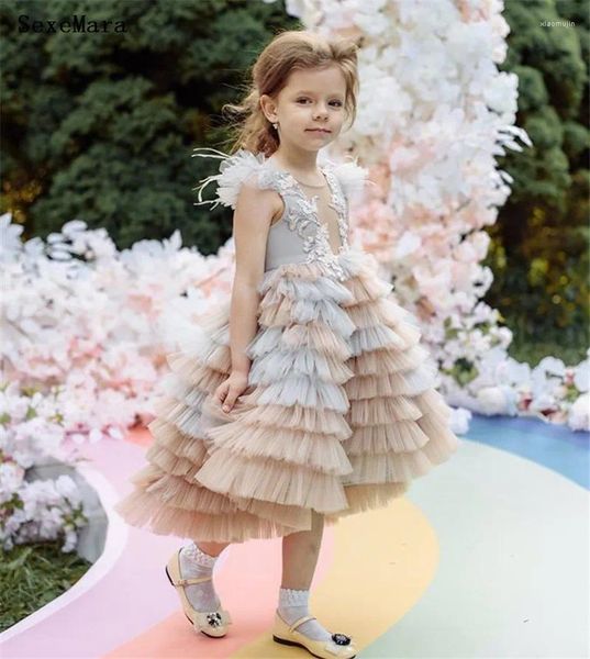 Abiti da ragazza Simpatici matrimoni con fiori gonfi Tulle con applicazioni in pizzo Bambini Lunghezza tè Abiti per ragazze Abiti da spettacolo di compleanno