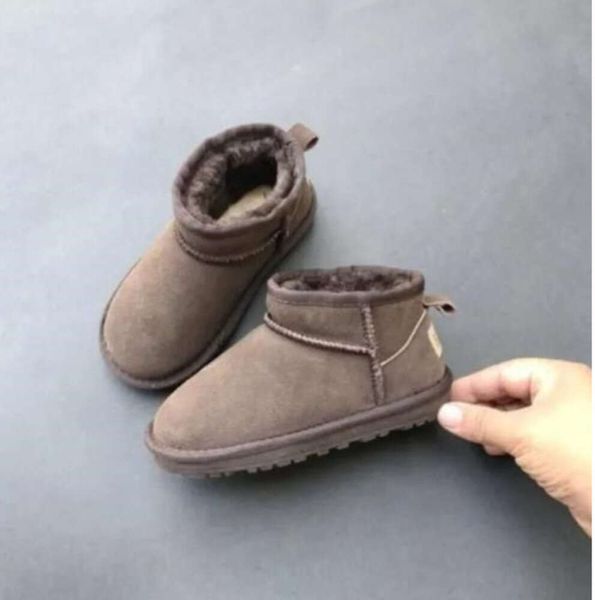 2024 UGGsity Novas Botas Crianças Austrália Botas de Neve Designer Crianças Sapatos Inverno Clássico Ultra Mini Botton Bebê Meninos Meninas Ankle Booties Kid Fur FD54