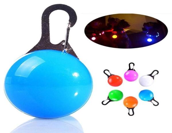 Collari per cani Guinzagli Led Pet Ciondolo luminoso 3 Modalità di illuminazione Impermeabile Camminata notturna Lampeggiante Cani Tag Clipon Sicurezza Wa4016326