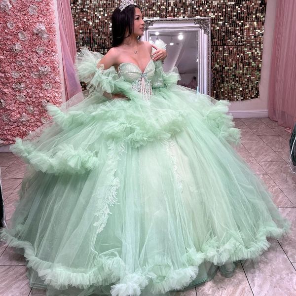 Lüks Adaçayı Yeşil Quinceanera Elbiseler Prenses Balo Gown Crystal Boncuklar Katmanlı Tull Gilr Doğum Günü Prom Gowns Sweet Vestidos De 15