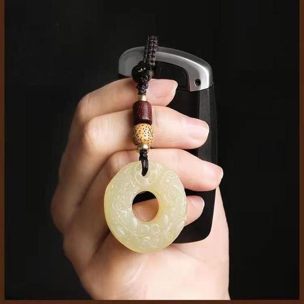 Keychains usados ​​para vários tipos de anéis de chaves e bolsas Jade Chain Lucky Peace Beautiful DecorationKeyChains