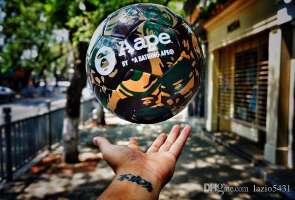 Estate autentico Giappone AAPE Camouflage calcio taglia 5 BATHING APE Macchina da cucire partita gioco Pallone da calcio3377890