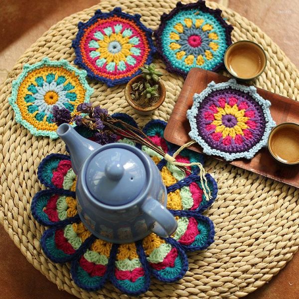 Tapetes de mesa coloridos de crochê artesanal Placemat Pastoral Cup Decor de cozinha Coloque almofadas de tricô de café do café