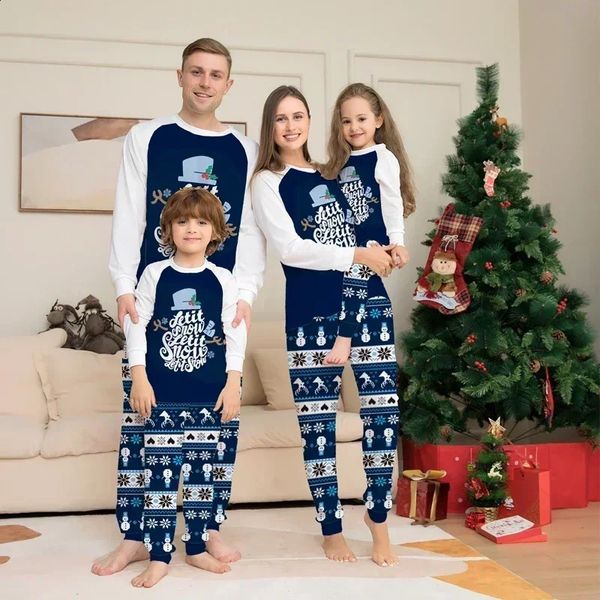 Abiti coordinati per la famiglia 2023 Pigiama di Natale Set Adulti Bambini Lettera Stampa Casual Allentato 2 pezzi Vestito Pagliaccetto del bambino Natale Look 231118