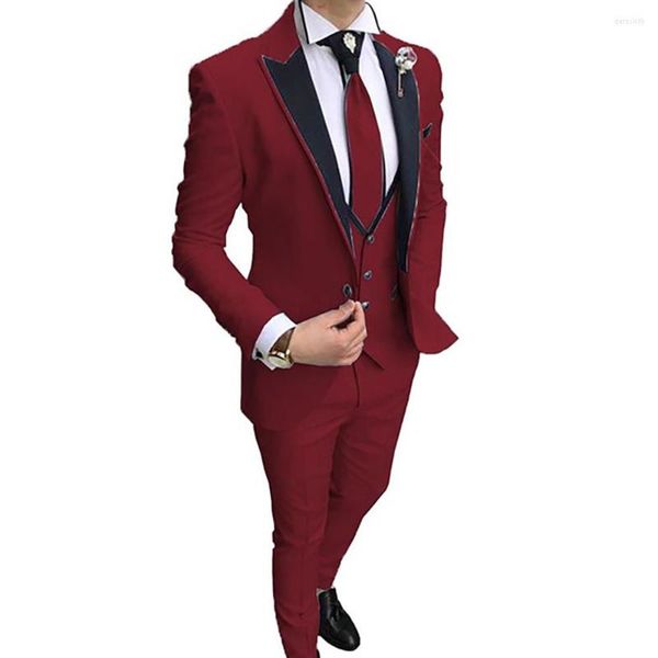 Abiti da uomo Cinese Rosso Maschio Per Matrimonio Fidanzato Nero Risvolto con visiera One Button Casual Party 3 Pezzi Giacca Pantaloni Gilet