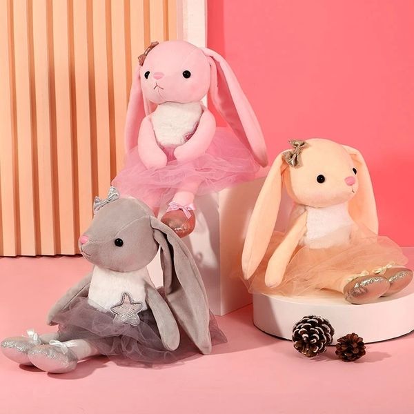 Dolls de pelúcia Brinquedos de coelho de desenho animado Lindas orelhas longas coelho boneca macia dança de animais de pelúcia para meninas decoração de aniversário de casamento 230421