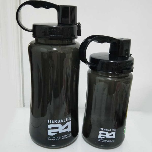 Canecas 1L 2L 1000ml 2000ml garrafa de água de grandes dimensões Frozem Space Bottle Bottle Herbalife Sports Nutrição Custom Bottle Z0420