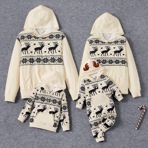 Abiti coordinati per la famiglia PatPat Christmas Allover Deer Snowflake Print Felpe con cappuccio a maniche lunghe perfette per le gite Stile basic 231121