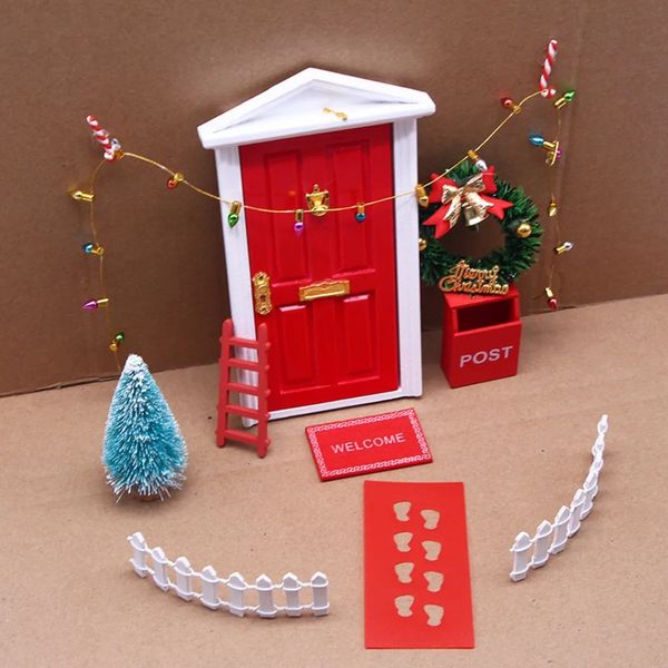 Giochi di società Artigianato Casa delle bambole Mini Set di decorazioni natalizie rosse Modello di scena in miniatura Giocattoli fatti a mano per bambini 231121