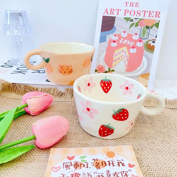 Tassen in handbemalter Erdbeer-Tasse, Keramik-Sakura-Tasse, süße kleine Blume, Espresso, Kaffee, Milch, Geschenk für Kinder, Mädchen