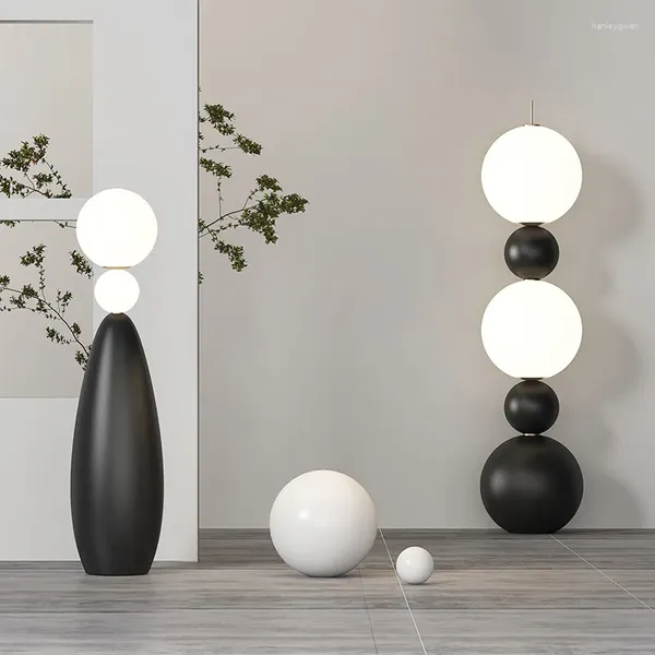 Lâmpadas de assoalho Design Minimalista Moderno Branco Bola de Vidro Fosco LED Luz Quente Sala de estar Iluminação Decoração Decoração de Lâmpada de Resina Preta