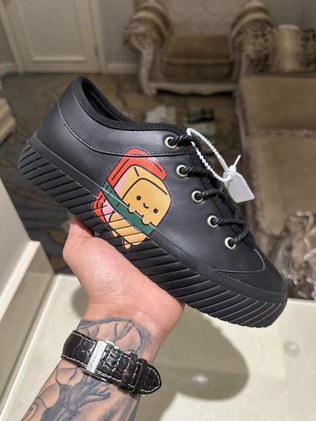 Tasarımcılar Erkekler Sneakers 2023 Lüks kanvas Ayakkabılar Kalın Alt Süet Döşeme Rahat Ayakkabı Lüks Kadife Süet Beyaz Kauçuk Taban Döşeme