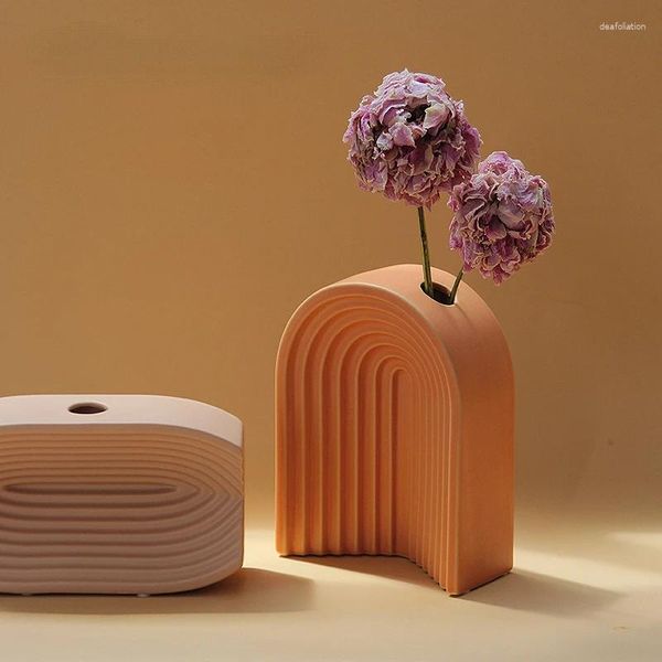 Vazolar Morandi Soyut Mimari Geometrik Çizgiler Seramik Çiçek Süsleri Yaratıcı Vazo İskandinav Modern Sadelik
