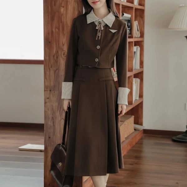 Zweiteiliges Kleid Herbst Französisch Retro College Style Set Damen Crop Top Patchwork Jacke Kurzmantel Mittelröcke Anzüge Süße 2 Sets