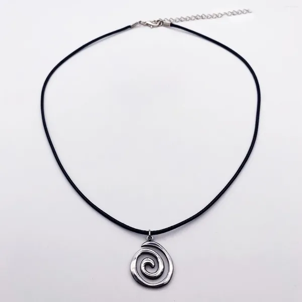 Anhänger-Halsketten, Schneckenspiral-Halskette, Vintage-Legierungs-Charm-Halskette, handgefertigt, Y2K-Lederband, Halsbekleidung, modischer Halsschmuck, Geschenke