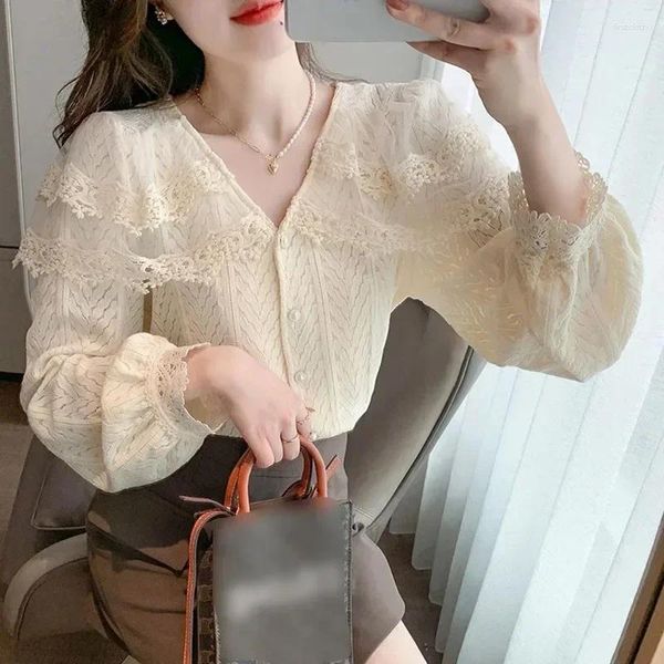 Damenblusen Mode Koreanische Spitzenbluse Frauen Langarm V-Ausschnitt Rüschenhemden Vintage Bürodame Tops Elegante weibliche Kleidung 29629