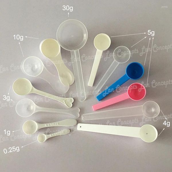 Strumenti di misurazione 50 pezzi/lotto cucchiaio di plastica cucchiaio in PP 0.1g 0.25g 1g 2ml 3g 6ml 4g 8ml 5g 10ml 10g 20ml 30g per opzione -