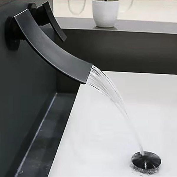 Rubinetti per lavandino del bagno Rubinetto per lavabo a cascata a parete Rubinetto per lavabo a cascata dal design moderno nero Miscelatore per acqua fredda Torneira Miglioramento domestico HX50BF