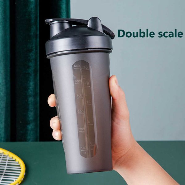 Tazze 600ml500ml Protein Powder Shaker Bottle Borraccia a prova di perdite per palestra Fitness Training Sport Shaker Mixing Cup con bilancia Z0420