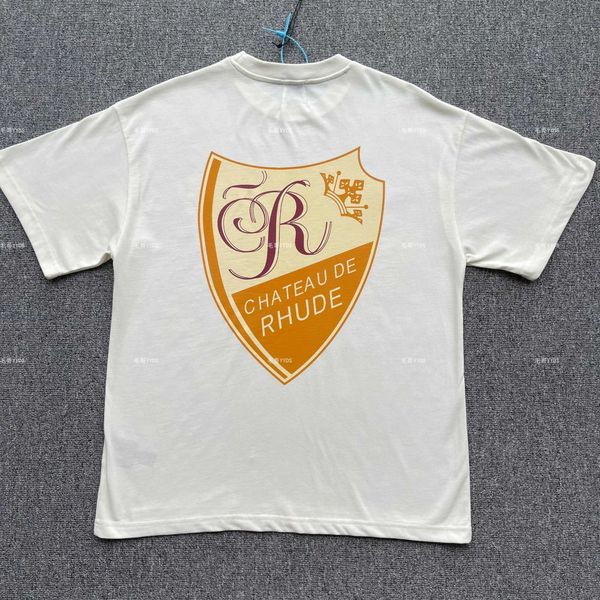 Дизайнерская модная одежда Футболки Футболки Rhude Yellow Shield Emblem Print Простые повседневные мужские женские футболки с короткими рукавами Топы Уличная одежда Свободные хип-хоп