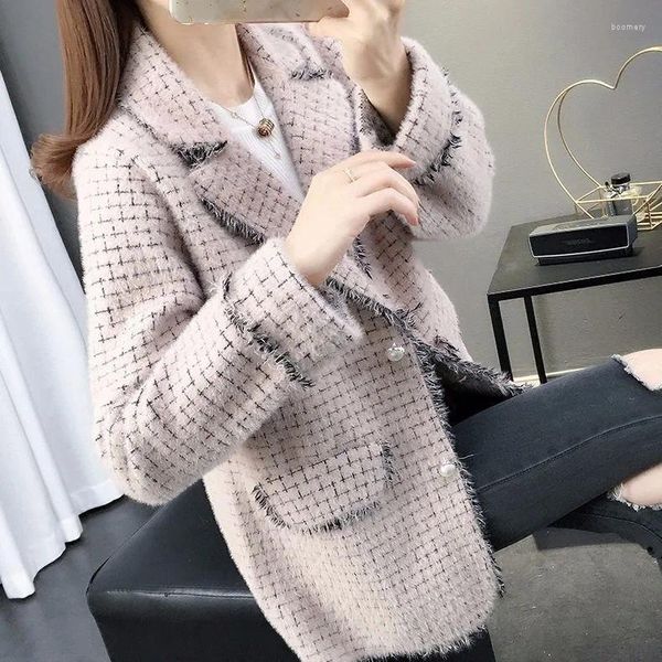 Maglieria da donna 2023 Cappotto Autunno e Inverno Cardigan scozzese Visone Lavoro a maglia Versione coreana Manica lunga Allentato M46