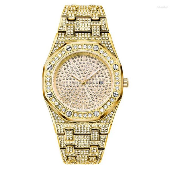 Orologi da polso 1 pz / lotto Orologi di marca originali per uomo Hip Hop Cool Diamond Fascia in lega dorata Calendario Orologio al quarzo Relogio Masculino Ouro